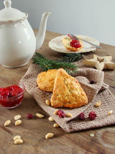 Śniadaniowe bułeczki scones