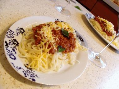 SPAGHETTI BOLOGNESE