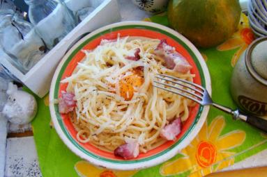 Spaghetti Carbonara z żółtkiem