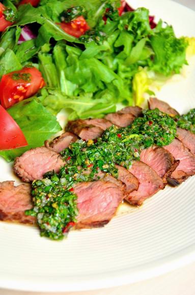 Stek z rostbefu z chimichurri