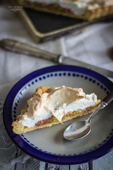 Tarta rabarbarowo – pomarańczowa z bezą