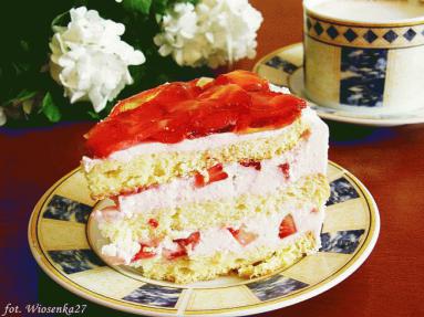 Tort truskawkowy z  mascarpone 