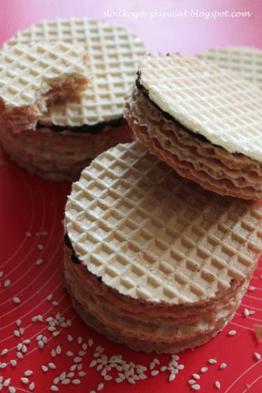 Wafelki sezamowe 