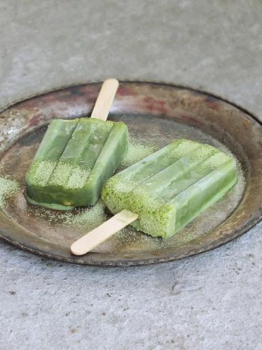 Wegańskie lody matcha, czyli lody pistacjowe bez pistacji