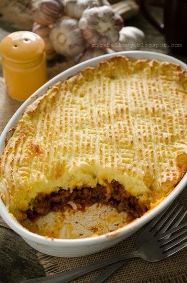 Zapiekanka wiejska (cottage pie)