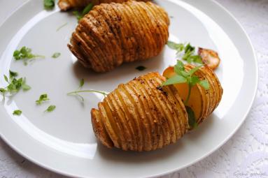 Ziemniaki Hasselback