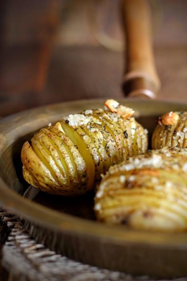 Ziemniaki hasselback