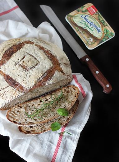 Ziołowy Tartine bread