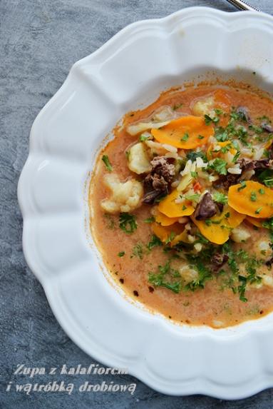 Zupa z kalafiorem i wątróbką drobiową - Napiecyku